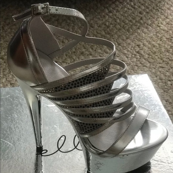 🆕 Ellie Aurore Platform Heels - Picture 2 of 5